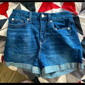 Sexy shorts for hot girl summer👏